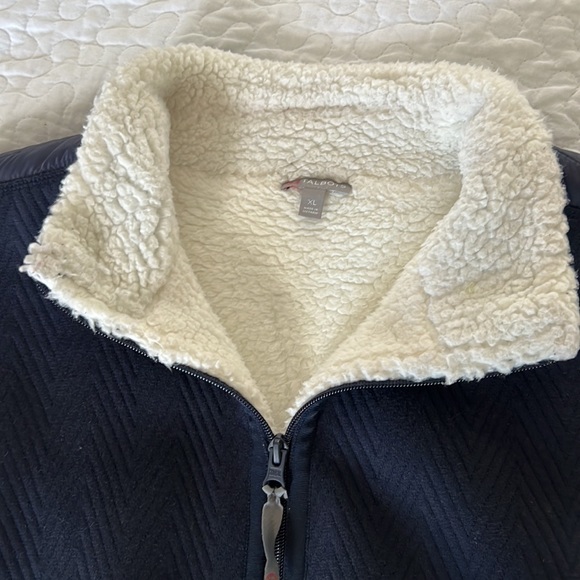 Talbots Navy vest - Picture 4 of 9